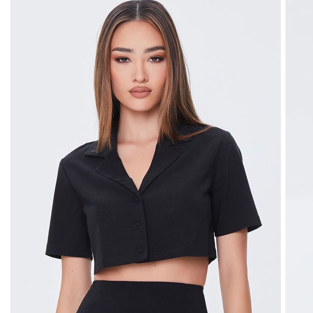 NWT Forever 21 Black Crop Top